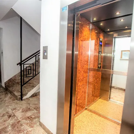 Unique Apt. W/pool- Across The Beach-wifi-a/c Alicante