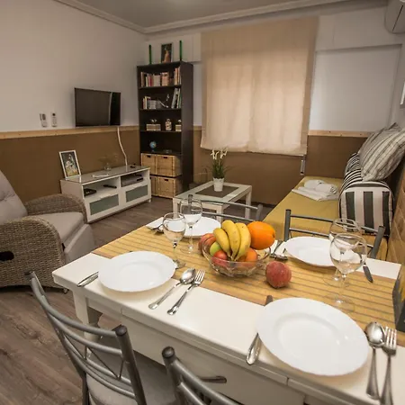 Unique Apt. W/pool- Across The Beach-wifi-a/c Appartement